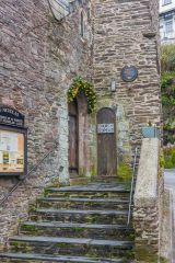 Steps up the the church entrance