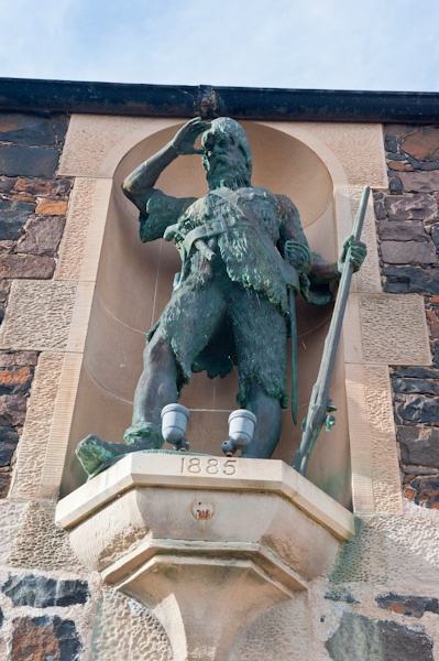 Alexander Selkirk (Robinson Crusoe) statue