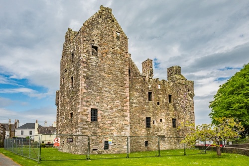 MacLellan's Castle