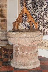 Madley Church, The Norman font