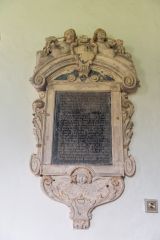 Memorial to Samuel & Simeon Traunter (c. 1676)