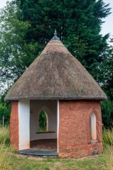 Cob and thatch summerhouse