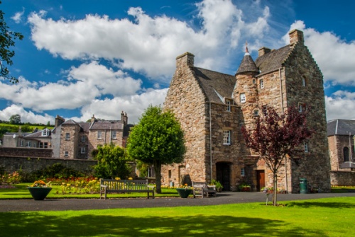 mary queen of scots house tours