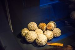 Cannon balls found in the wreckage