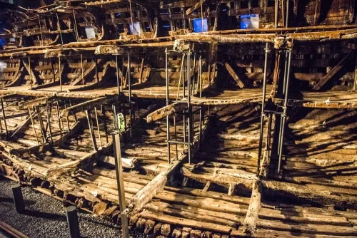 A closer look at the hull