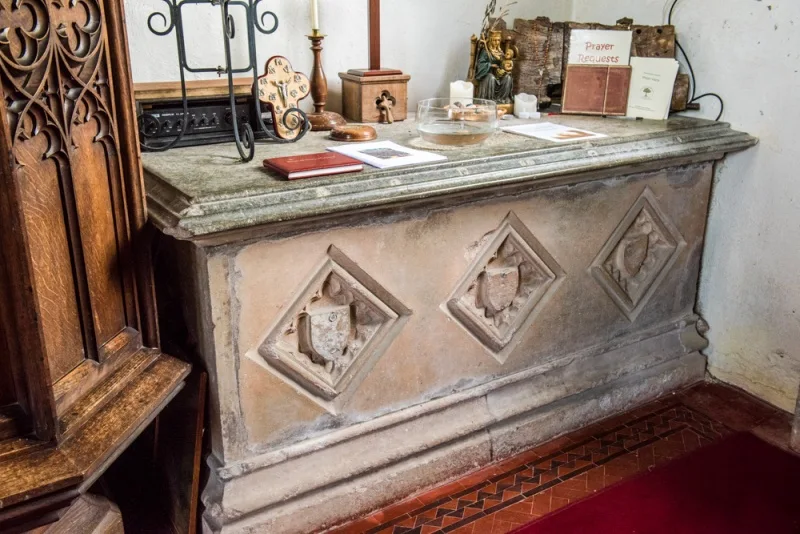 John Yaxley altar tomb, 1505