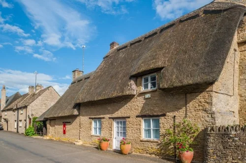 Thatched cottage on Main Road, Minster Lovell
