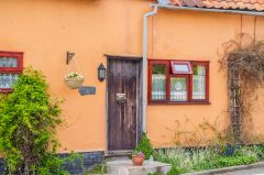 18th century Hall Cottage