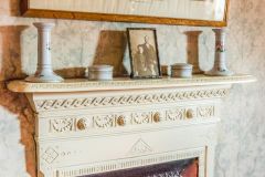 Photo of William and Florence Straw on a mantlepiece