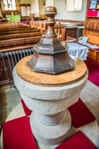 The re-cut Elizabethan font