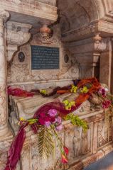 Sir Thomas Smith memorial (d 1614)