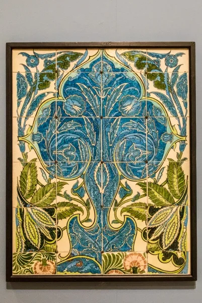 De Morgan floral tile, c. 1872-1907