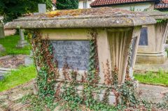 Thomas Minta tomb, 1858