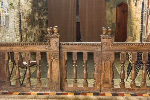 The 1685 communion rails