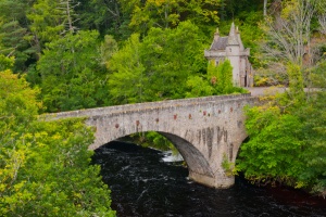 Old Bridge of Avon