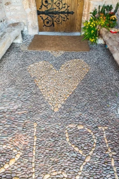 1634 pebble floor of the porch