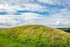 The north side of the eastern entrance
