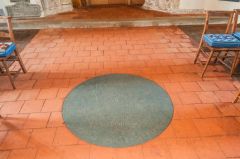 Memorial to composer Benjamin Britten