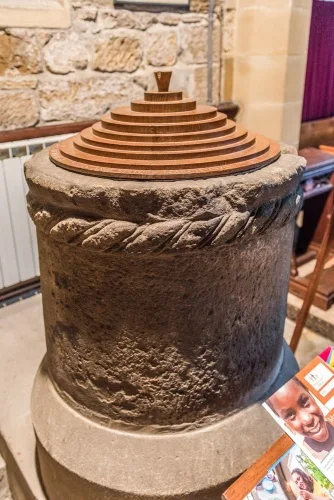 The late-Saxon font