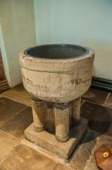The plain 13th-century font