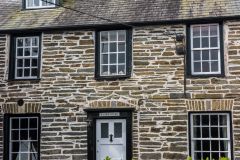 Raleigh Cottage, by the harbour