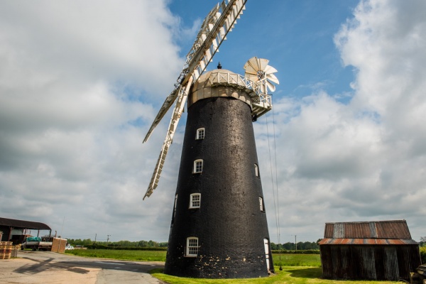 Pakenham Windmill