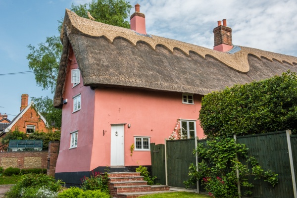 A thatched cottage on Crossing Road, Palgrave