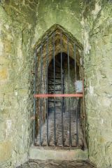 The locked entrance to the internal stair