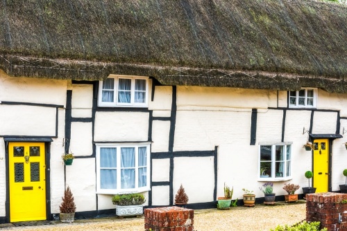 Thatched cottage in Pewsey, Wiltshire