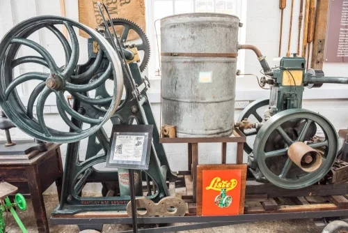 Whatley & Co artesian well pump