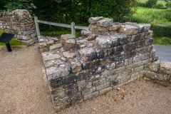 Pike Hill Signal Tower (Hadrian's Wall), The largest section of stone wall, looking west