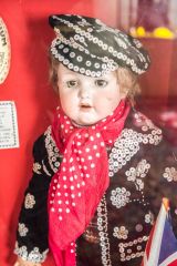 Pollocks Toy Museum, 'Pearly King' doll