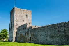 The outer wall and great tower