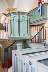 One of the two central pulpits