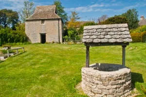 Well and dovecote