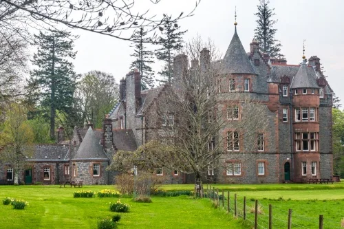 Approaching the House