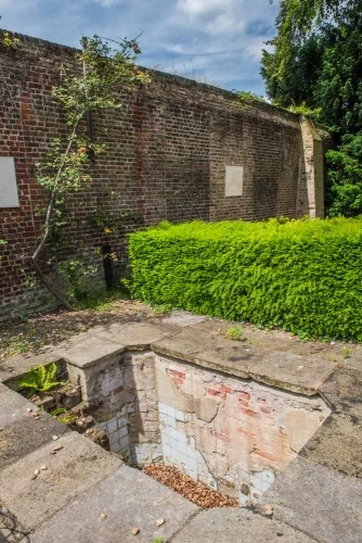 Queen Caroline's Bath