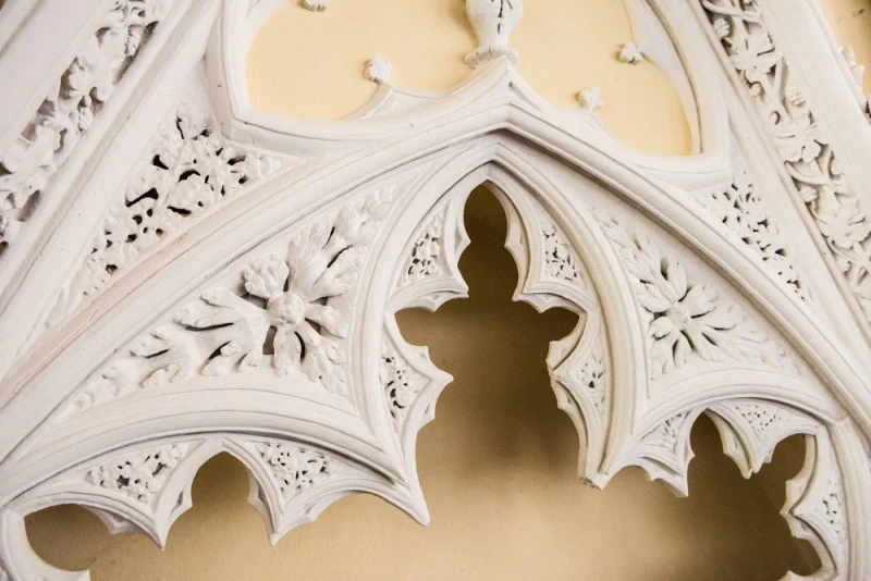 14th century tomb recess carving detail