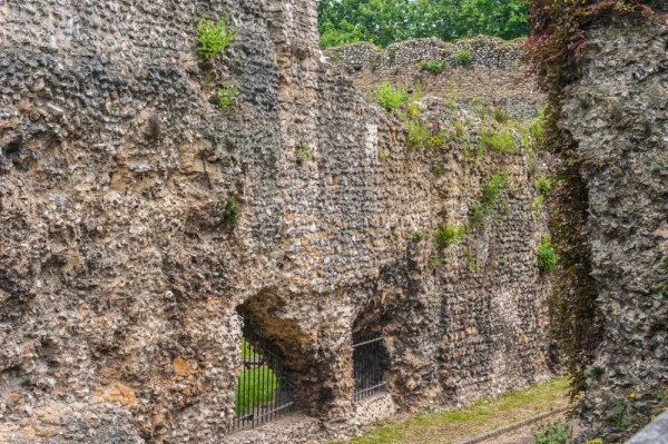 The chapter house ruins