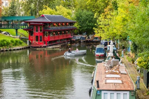 Regent's Canal runs through the northern edge of the park
