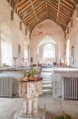 Rendlesham, St Gregory's Church, Looking east down the nave