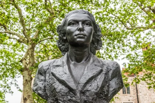 Violette Szabo's bust atop the memorial