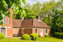 One of the two flanking chambers