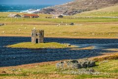 Scoplaig Tower from the loch shore
