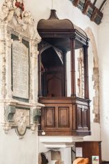 The 1804 lord of the manor family pew