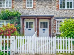 Cottage on Cobblers Row
