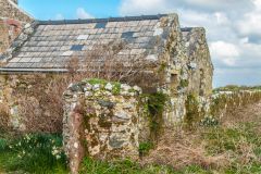 The ruined farmhouse