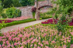 The gardens in spring