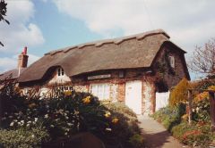 The thatched post office (c) Nick Macneill