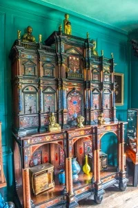18th century Italian sideboard